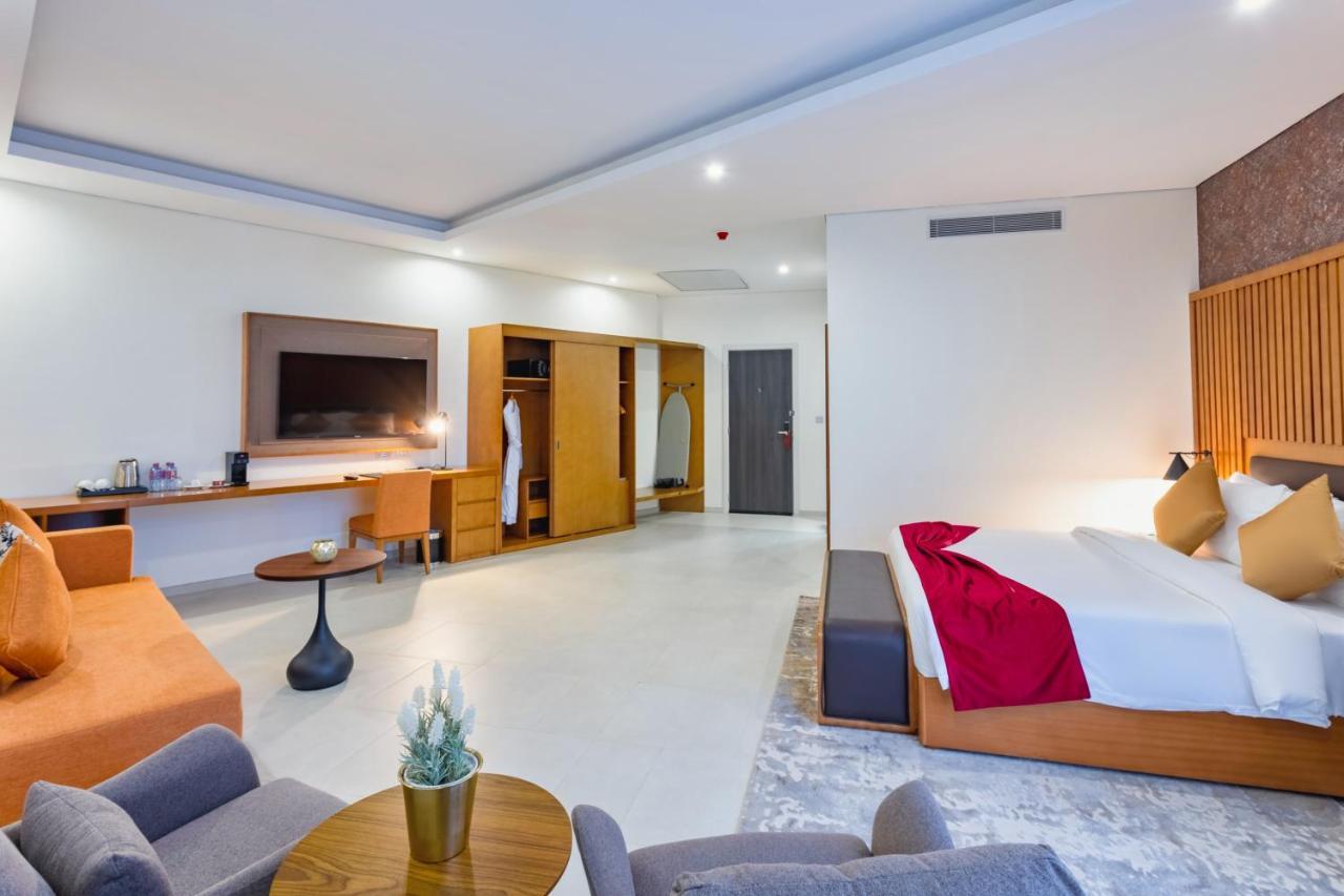 Alisa Hotel テマ エクステリア 写真