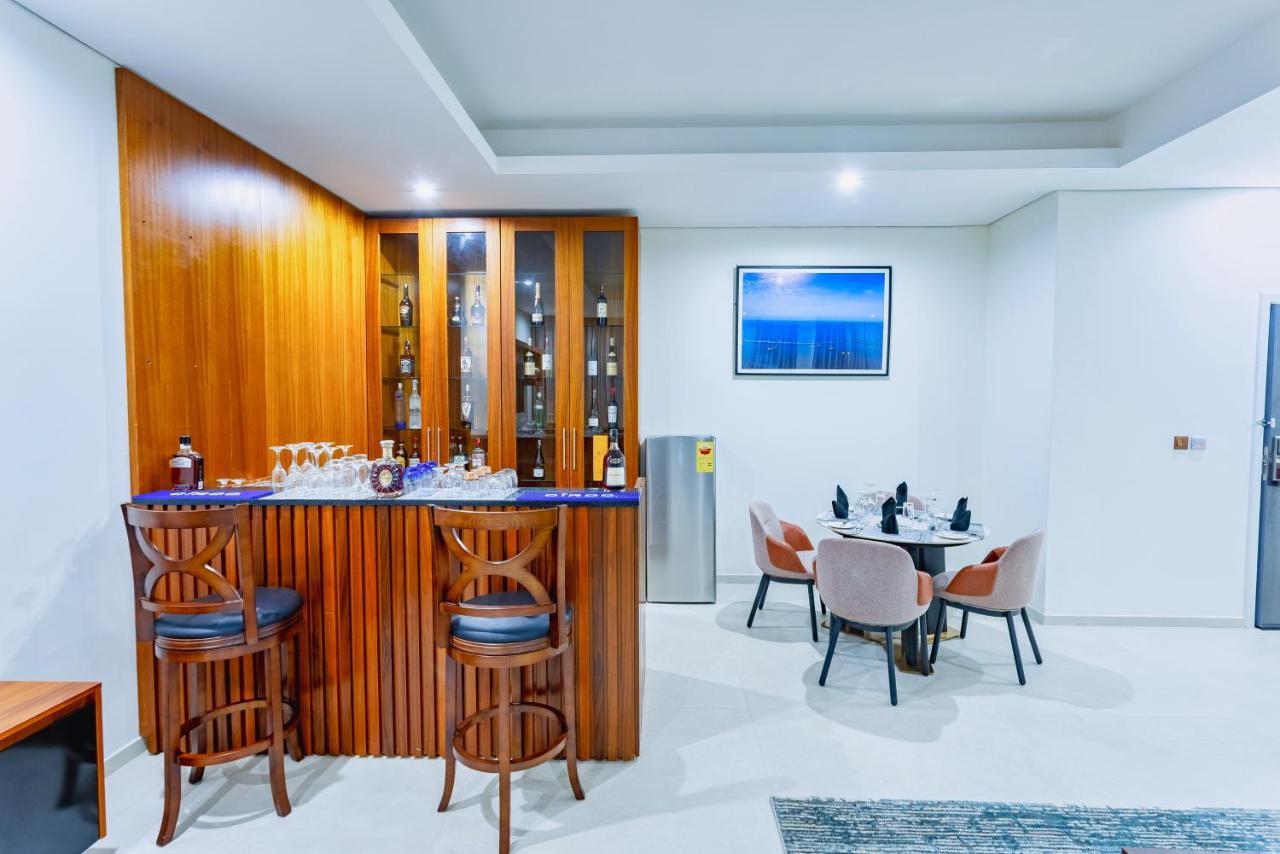 Alisa Hotel テマ エクステリア 写真